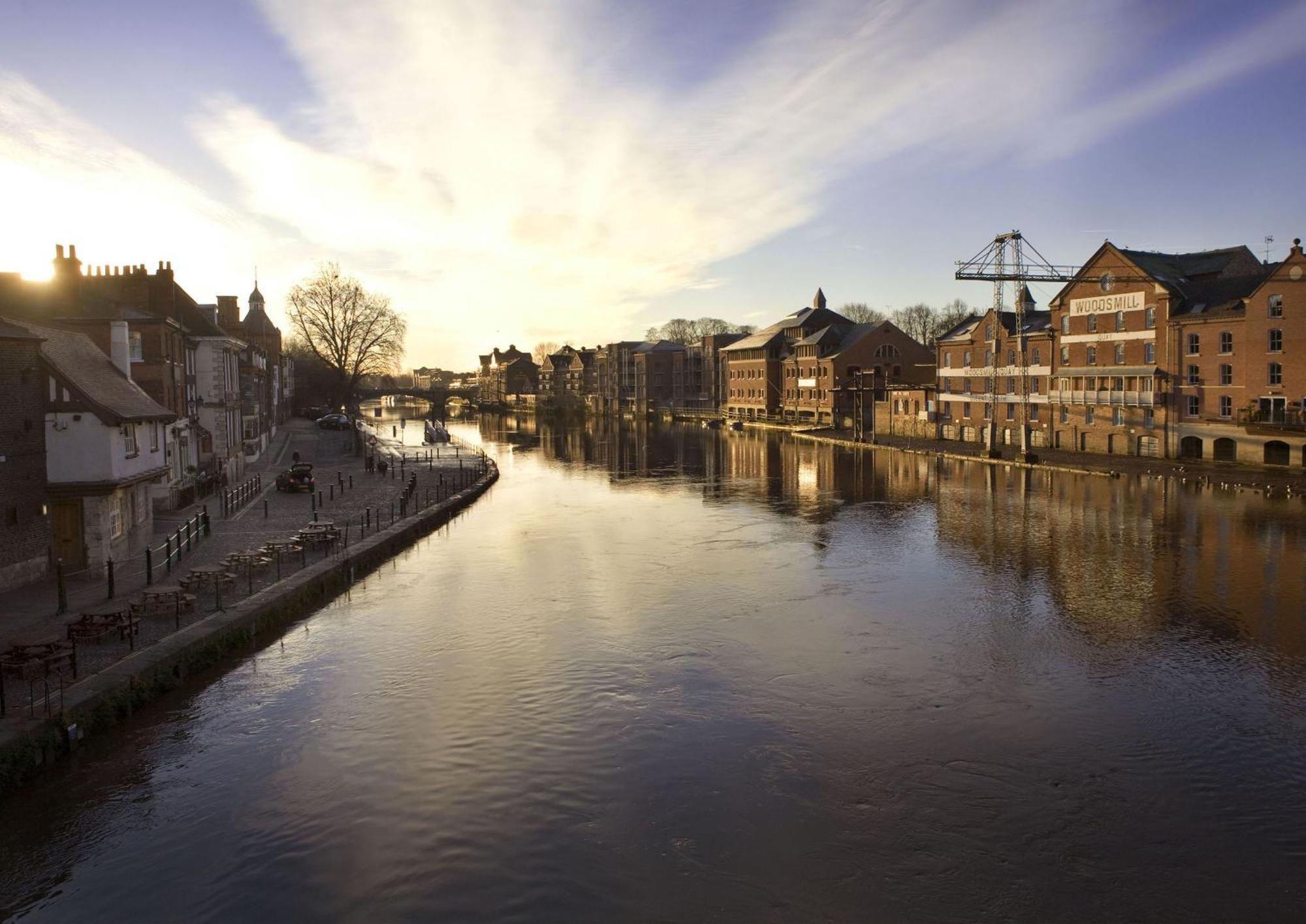 Spacious In The Heart Of I Pass The Keys Appartement York