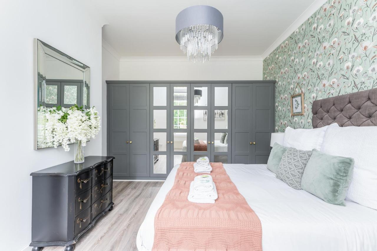 Spacious In The Heart Of I Pass The Keys York