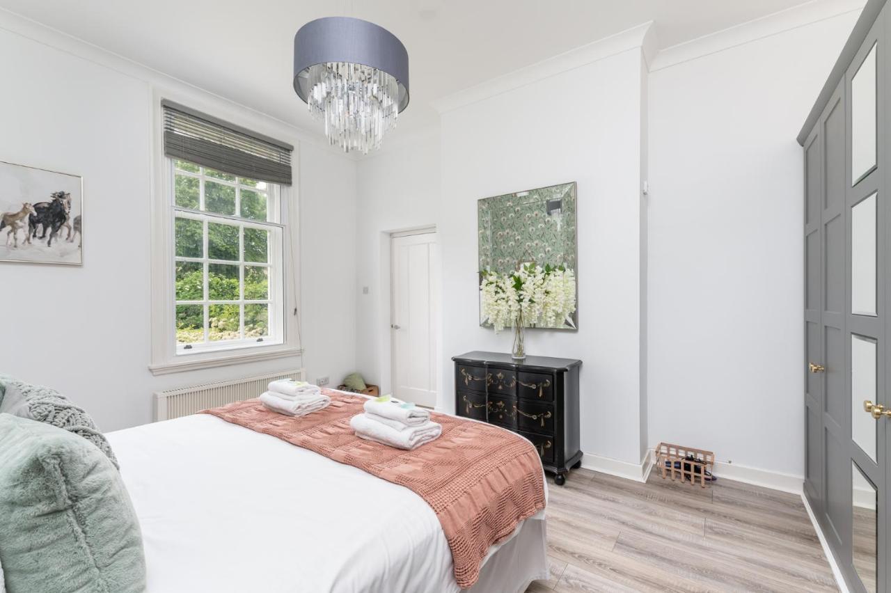 Spacious In The Heart Of I Pass The Keys Apartment *