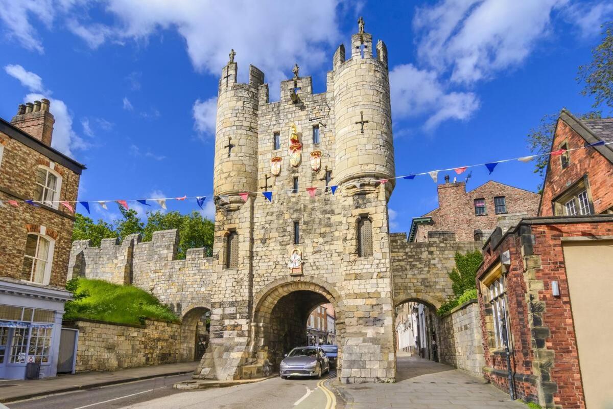 Spacious In The Heart Of I Pass The Keys York
